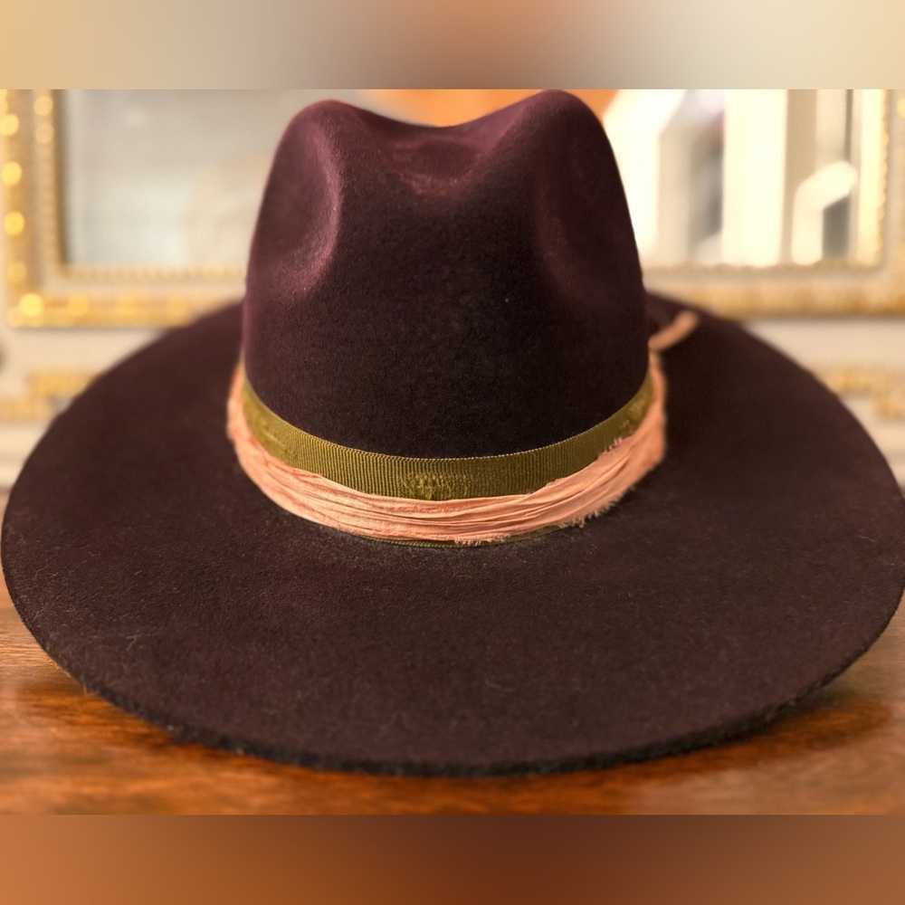 Goorin Bros Black Fedora eggplant color with Olive Band